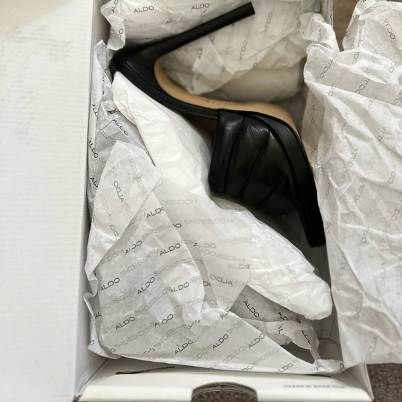 Cute Aldo Pumps - Picture 3 of 4